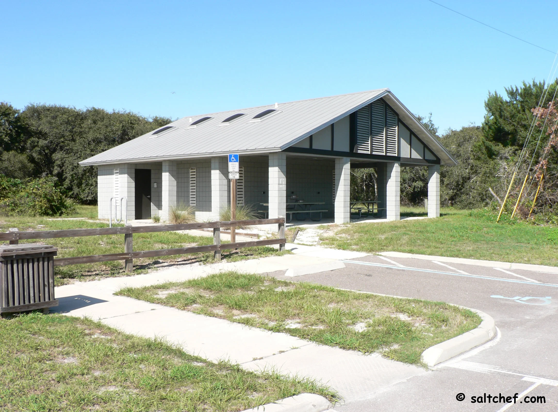restrooms at boat ramp along guana river, ponte vedra